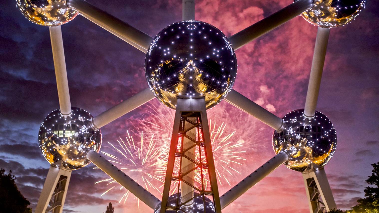 Join us for Live Stream Coverage of Brussels (Belgium) New Year's Eve Fireworks from Atomium